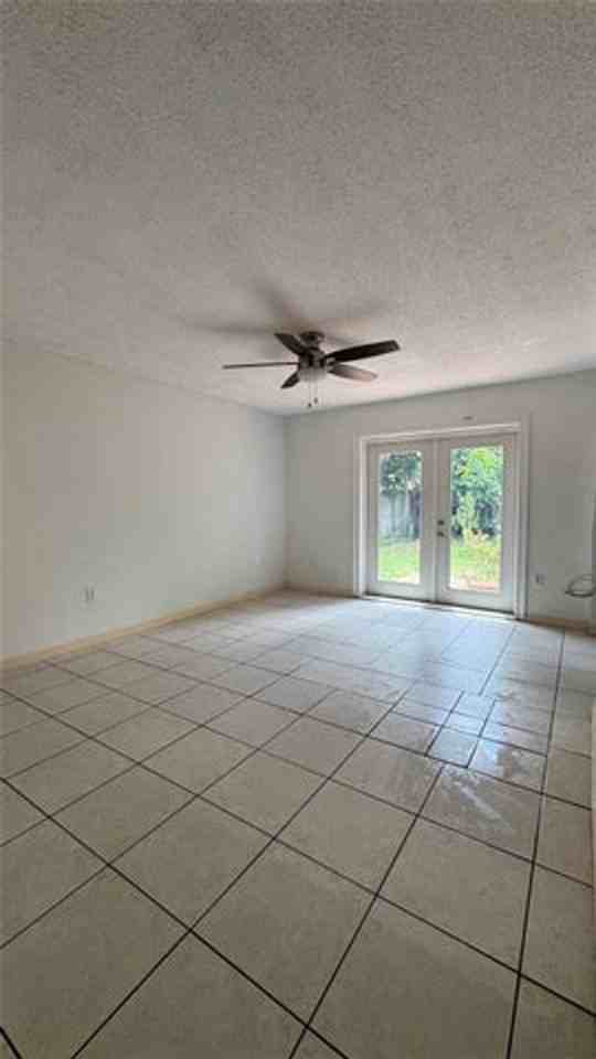 14332 Sw 163rd St - Photo 4 of 15
