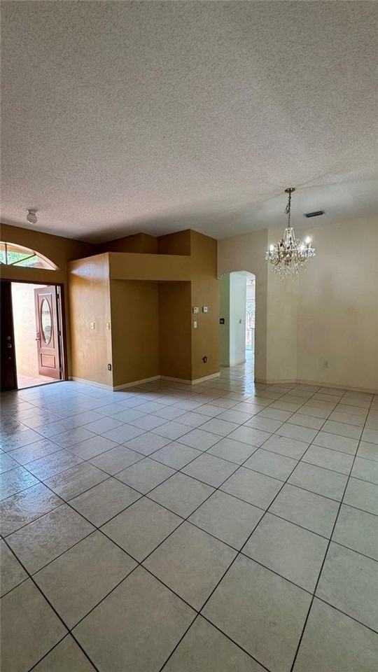 14332 Sw 163rd St - Photo 5 of 15