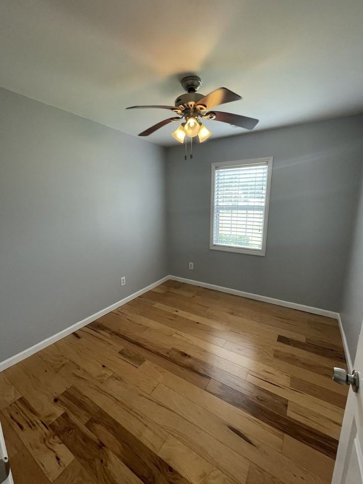 164 Glenwood Dr - Photo 7 of 19