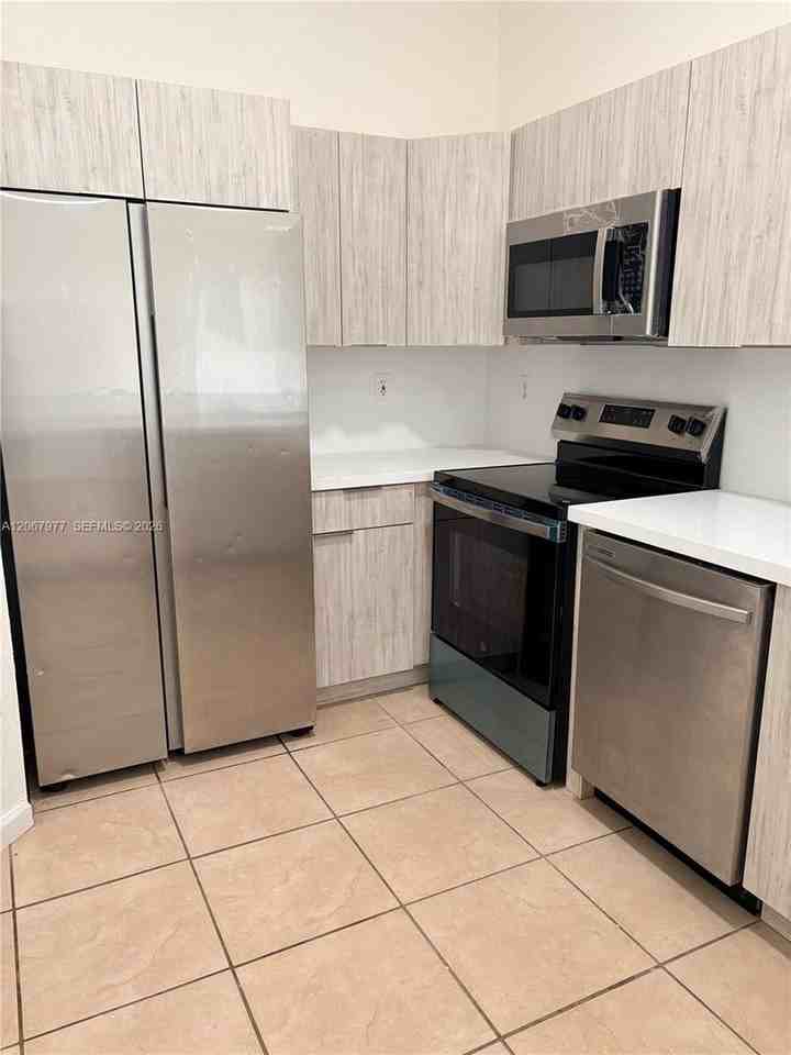 11537 Louis St - Photo 2 of 15
