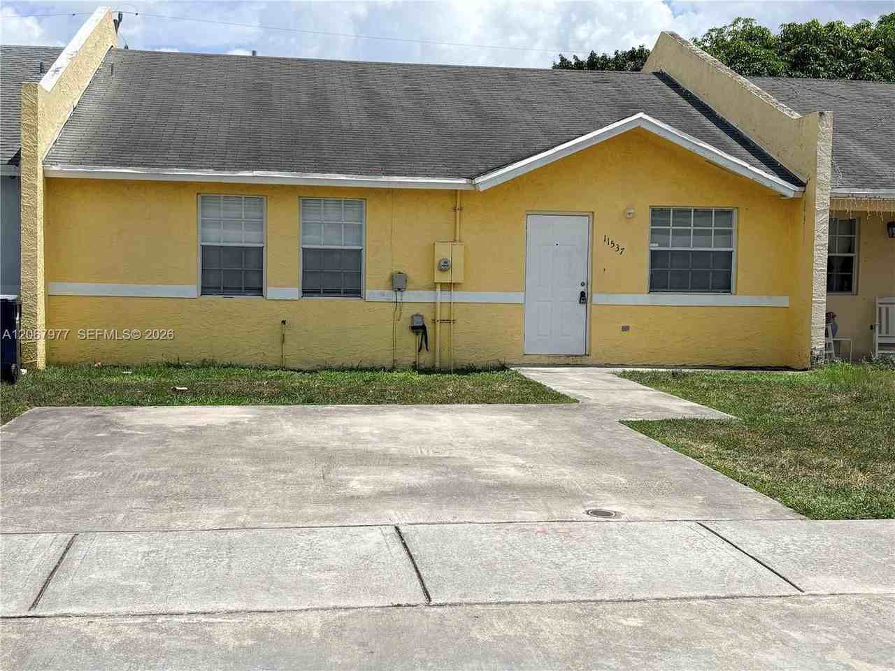 11537 Louis St - Photo 6 of 15