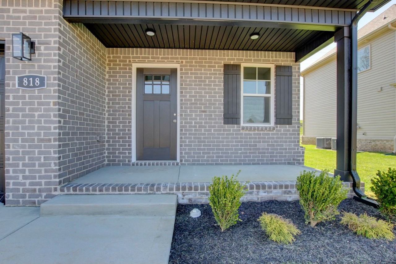 818 Limestone Way - Photo 2 of 30