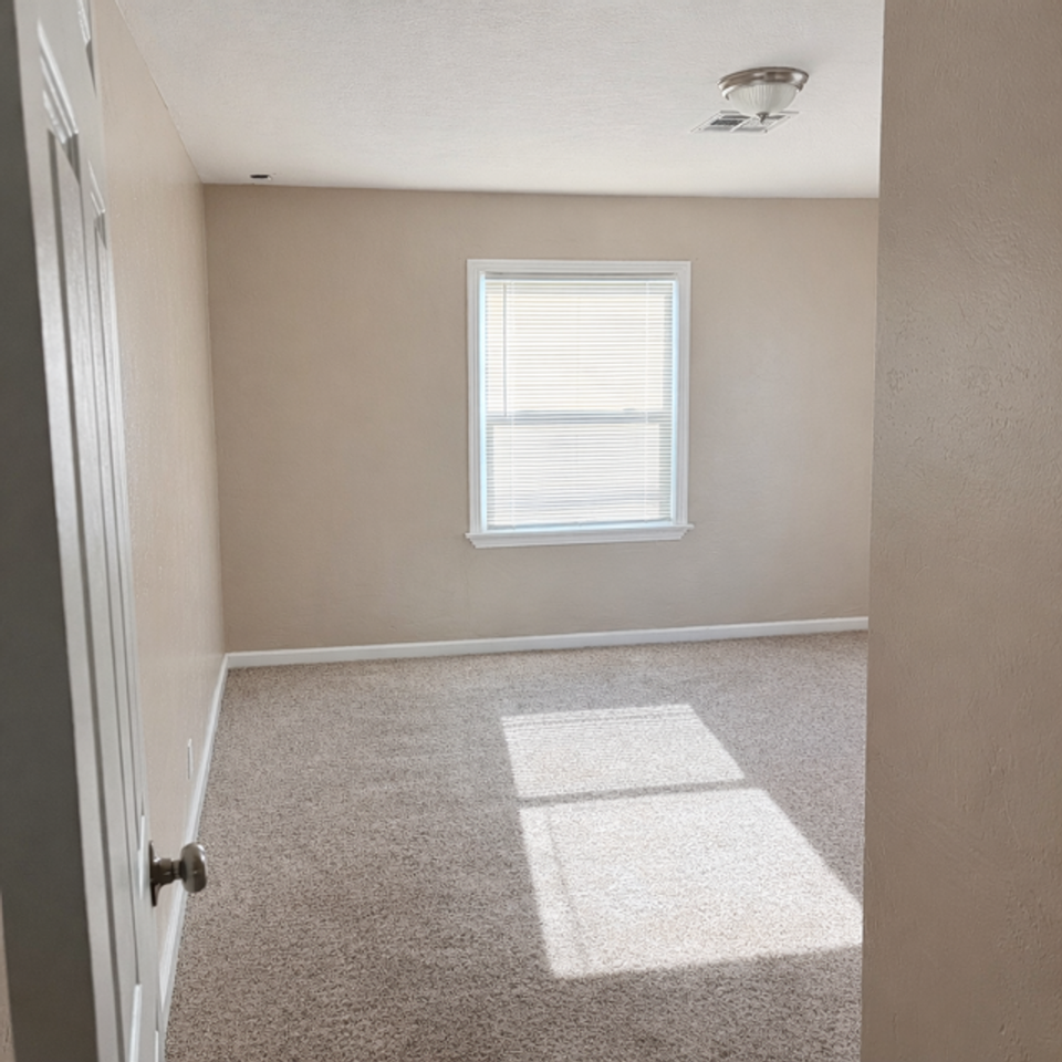 2612 Belle Ter - Photo 7 of 15