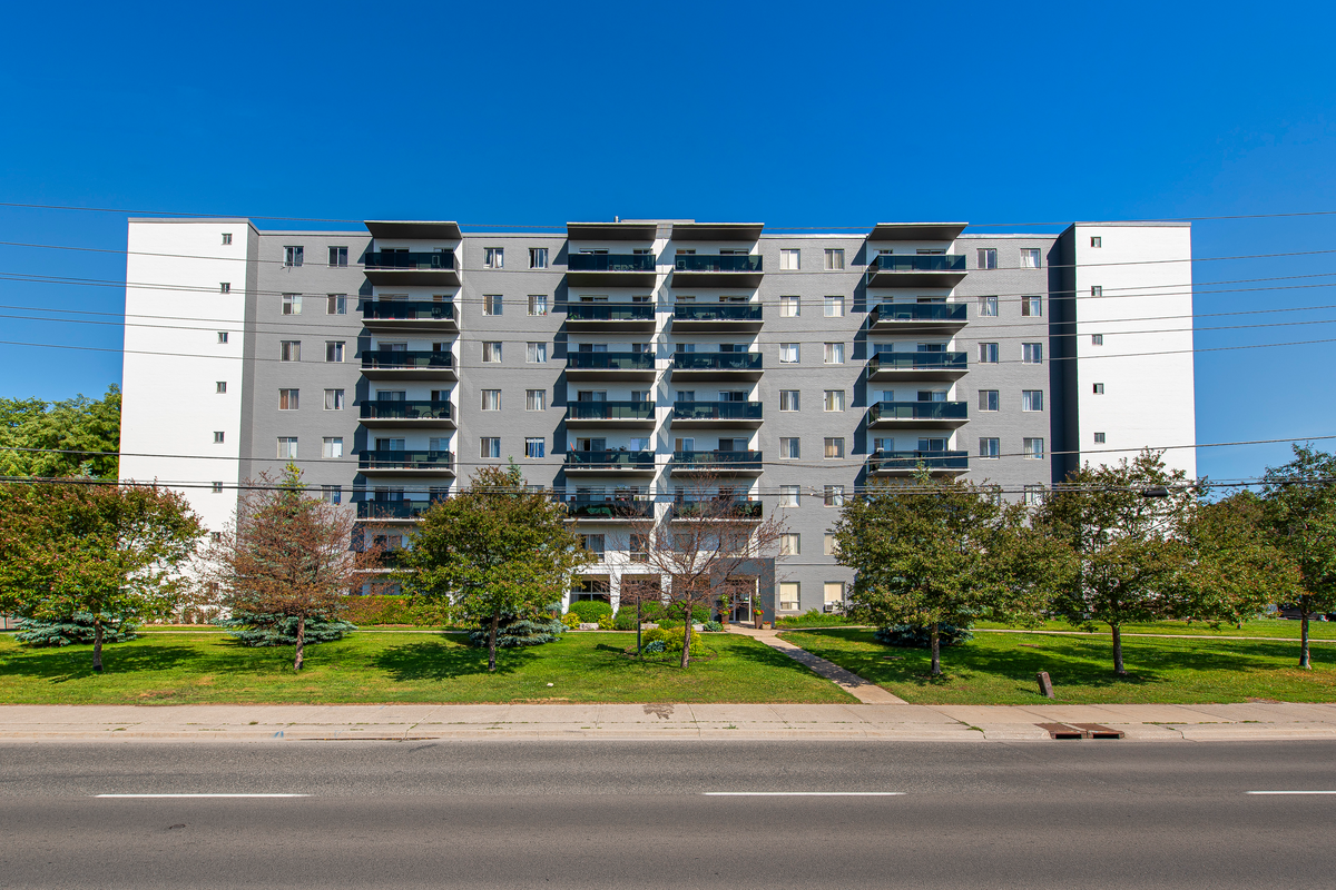 1301 Dundas Street W - Photo 2 of 26