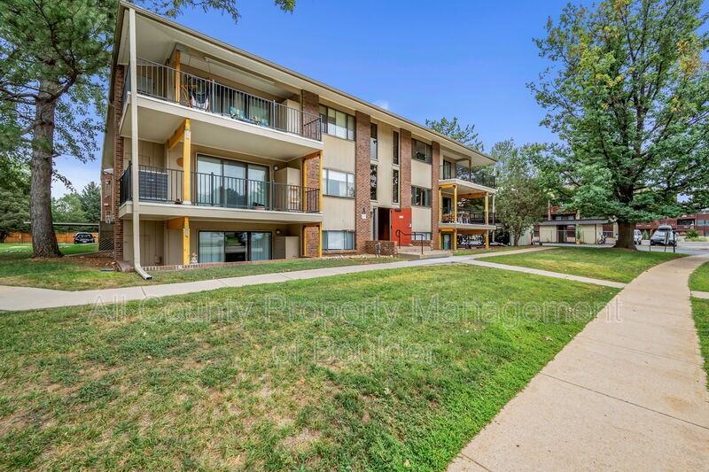 600 Manhattan Dr #13A - Photo 2 of 22