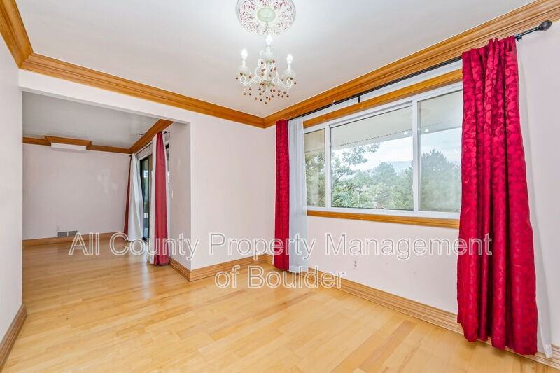 600 Manhattan Dr #13A - Photo 7 of 22