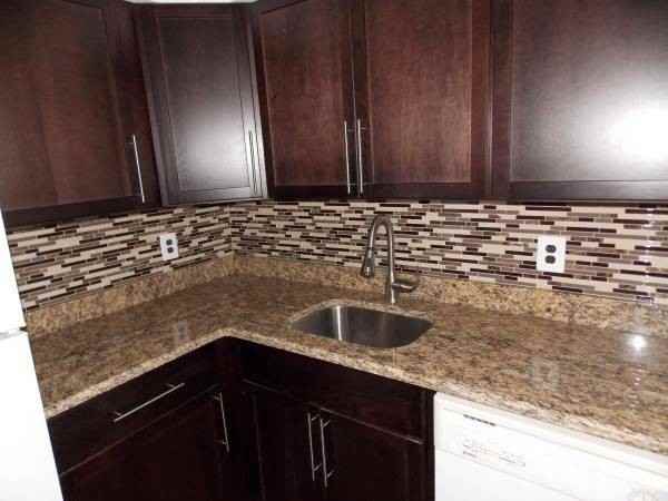 166 Pointe Cir N - Photo 2 of 8