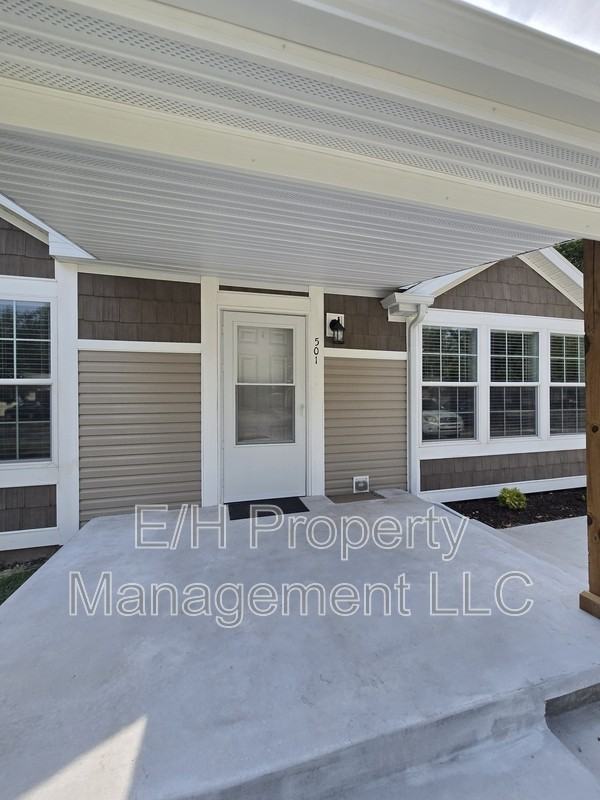 501 S Edwards Ave #1 - Photo 5 of 50
