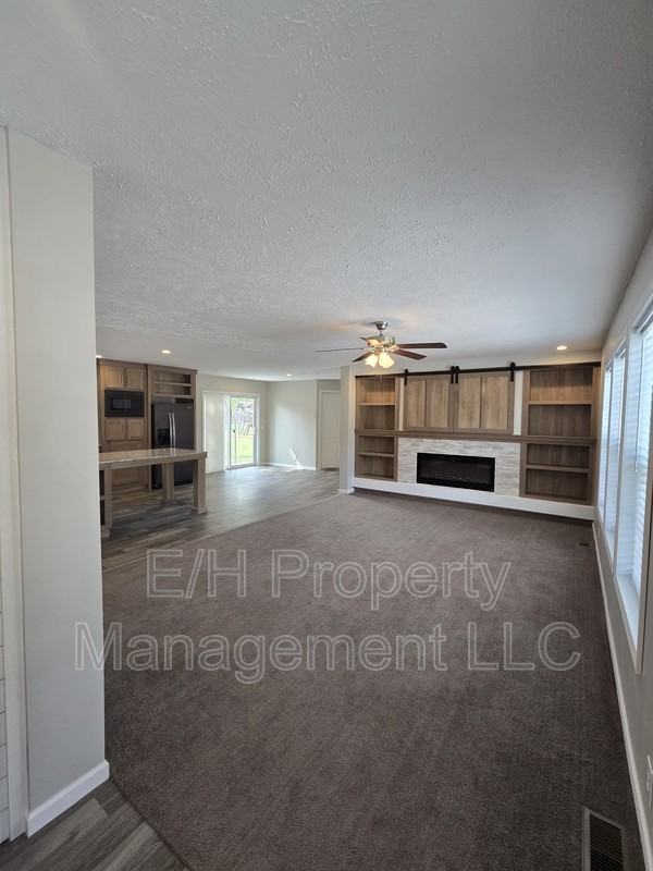 501 S Edwards Ave #1 - Photo 6 of 50