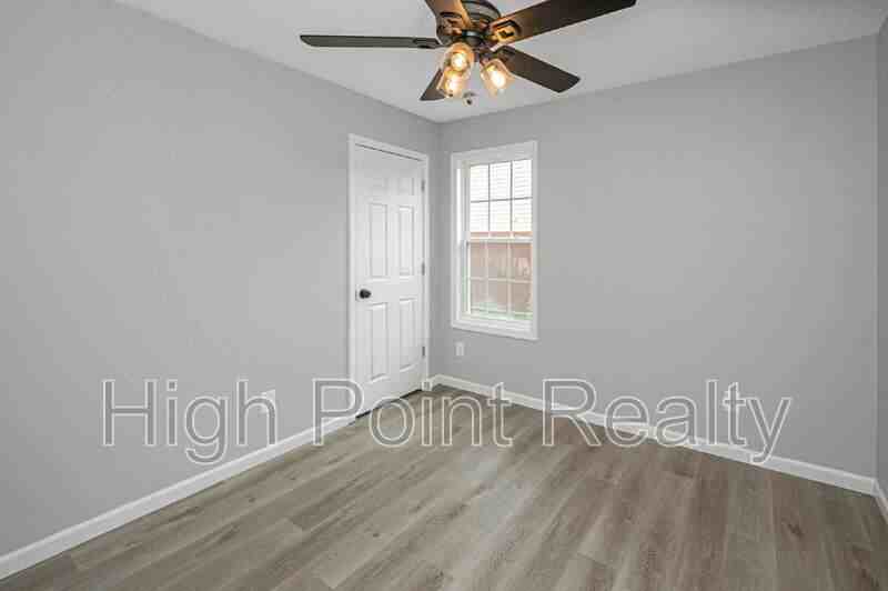 85 Smith Glen Dr - Photo 4 of 49