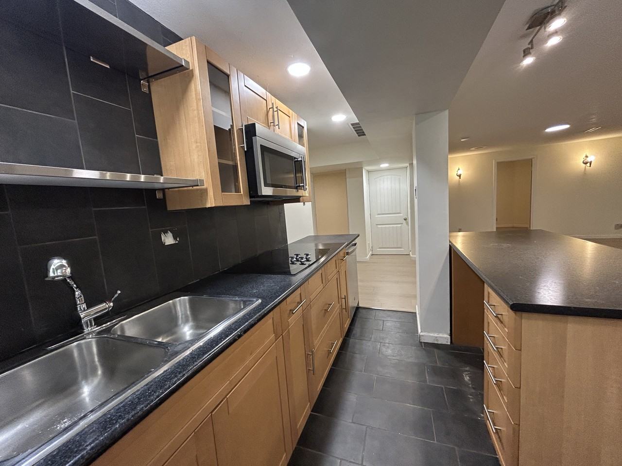 13919 34 Avenue #Bsmt - Photo 4 of 15