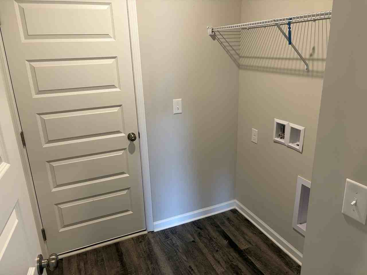 4020 Ryan Dr Sw #1 - Photo 6 of 13
