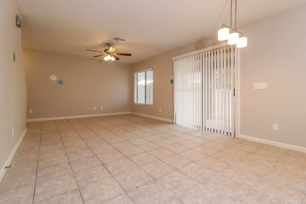 12329 W Windrose Dr - Photo 6 of 17