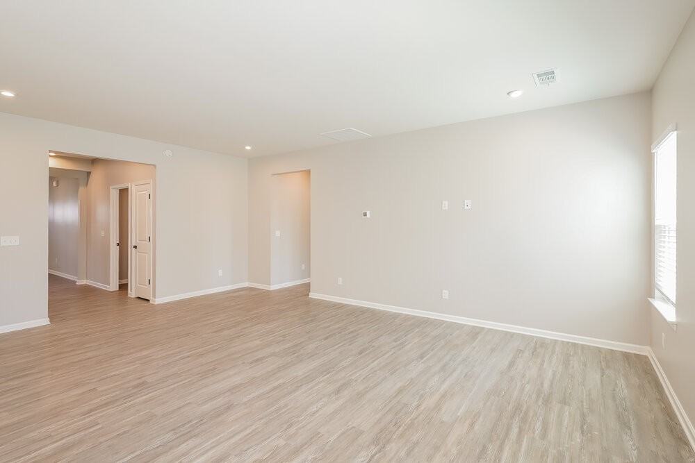 9721 Katz Ln - Photo 4 of 17