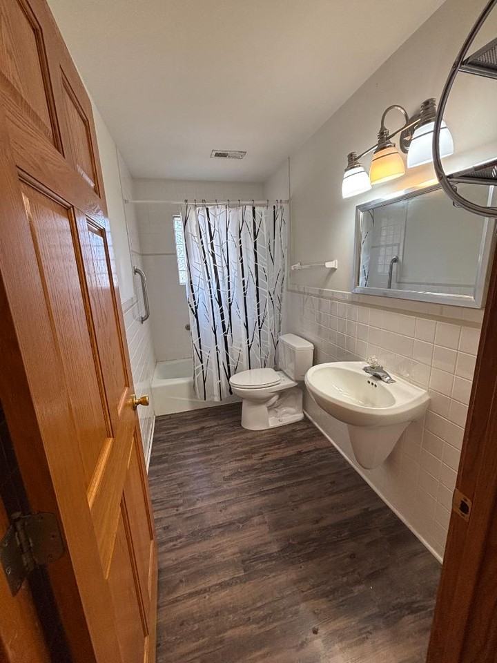 3200 W 22nd St - Photo 7 of 20
