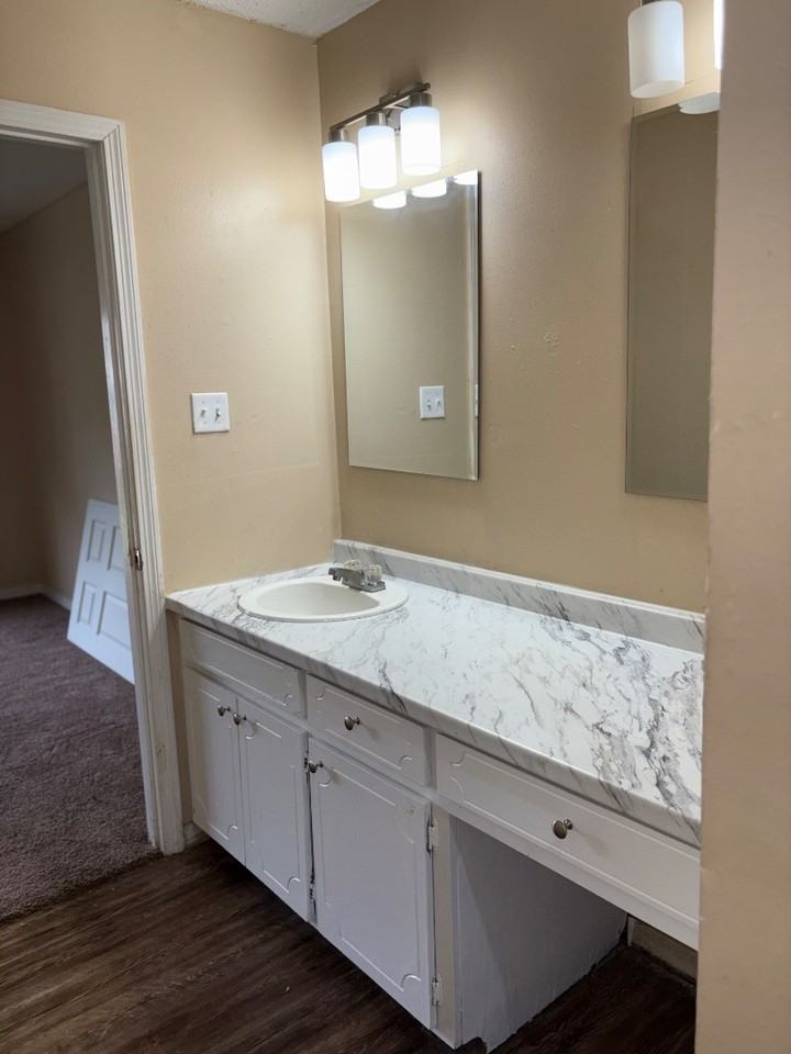 1908 Meadowgreen Dr - Photo 6 of 10