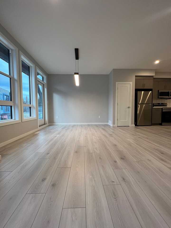 1304 Rutherford Rd Sw - Photo 2 of 12