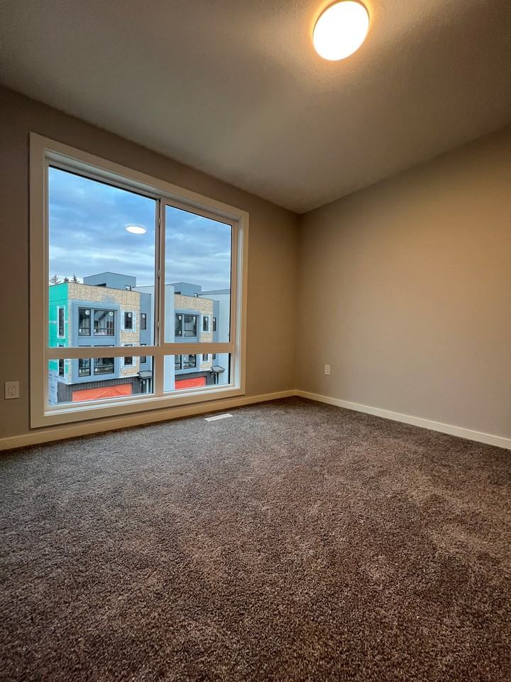 1304 Rutherford Rd Sw - Photo 5 of 12