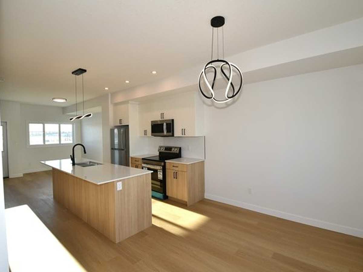 15864 28 Ave Sw - Photo 3 of 42