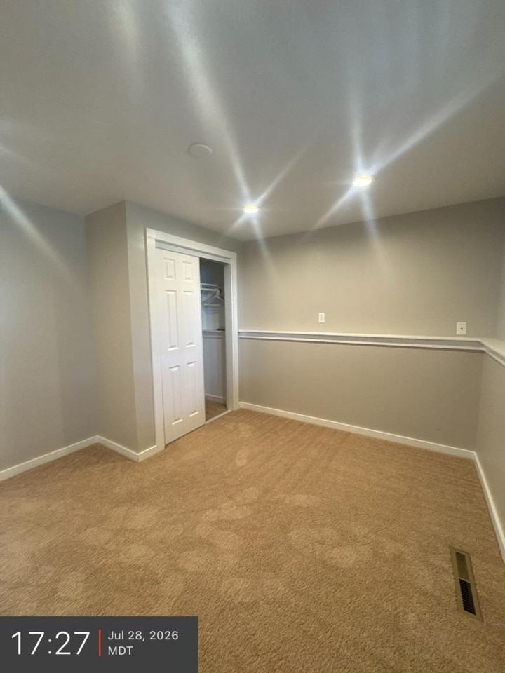 Bsmt Apartment 555 E 170 S - Photo 7 of 10