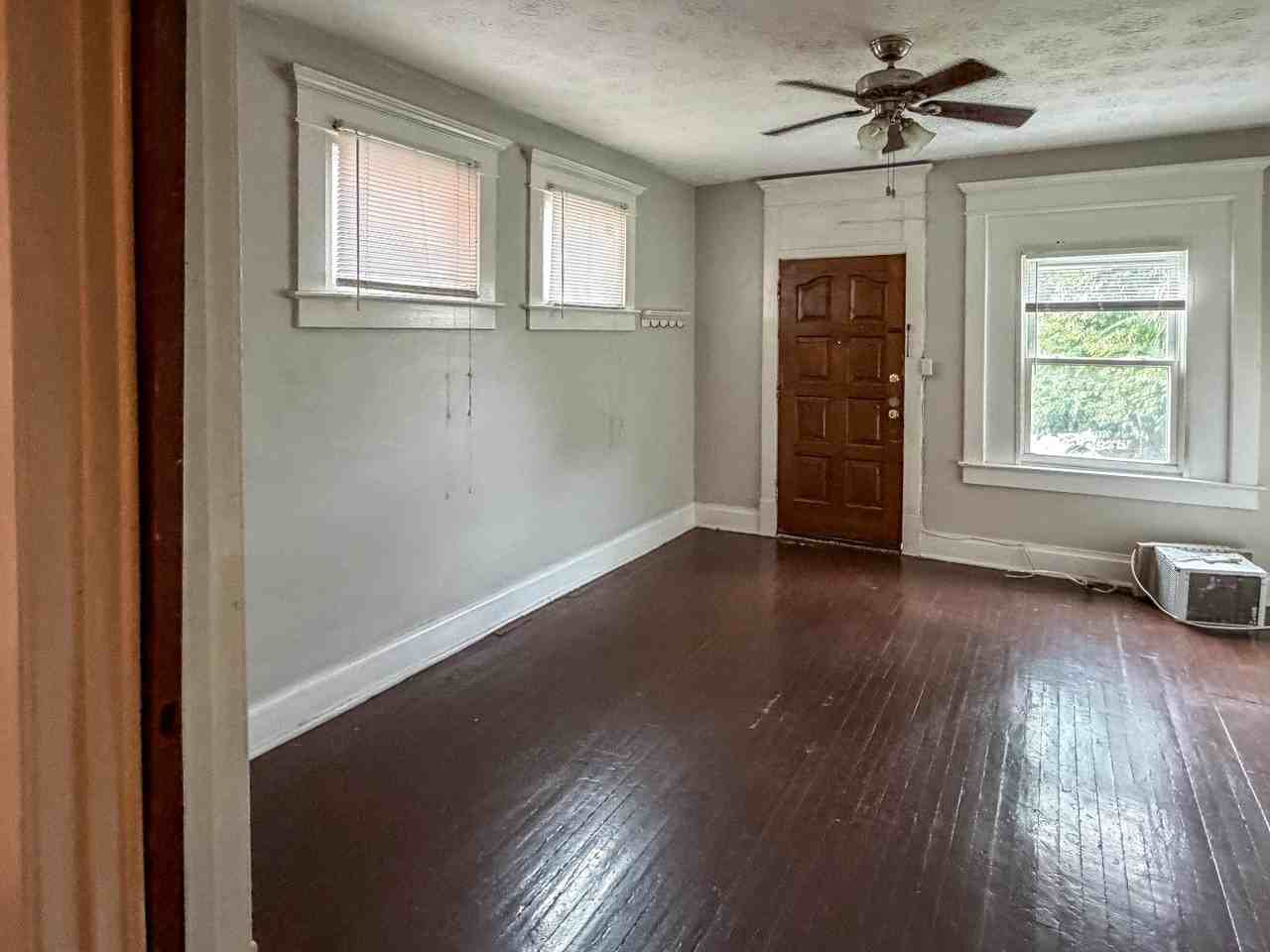 412-414 East 14th Avenue - Photo 3 of 10