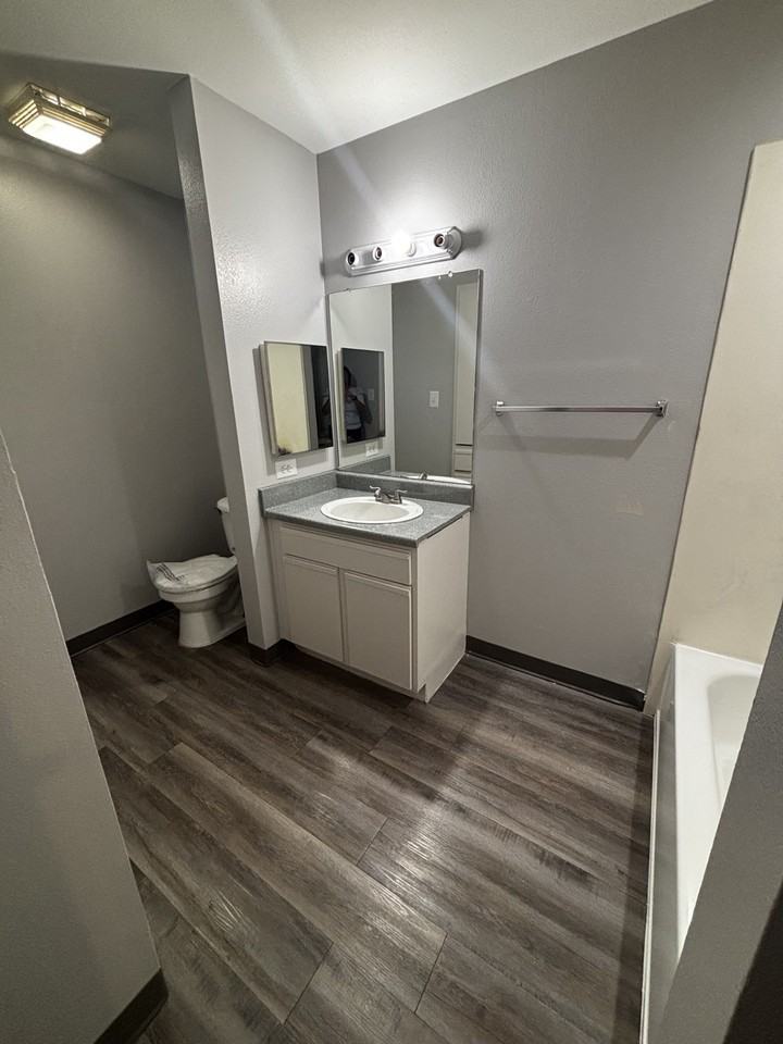 2601 Sarah Avenue-461 #461-50 - Photo 2 of 11