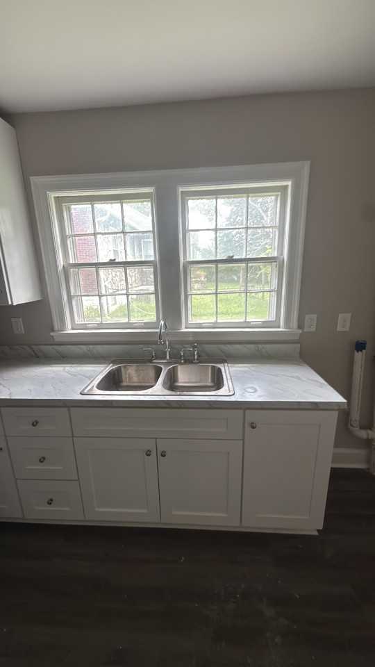 1606 Sharpe Ave #1 - Photo 3 of 12