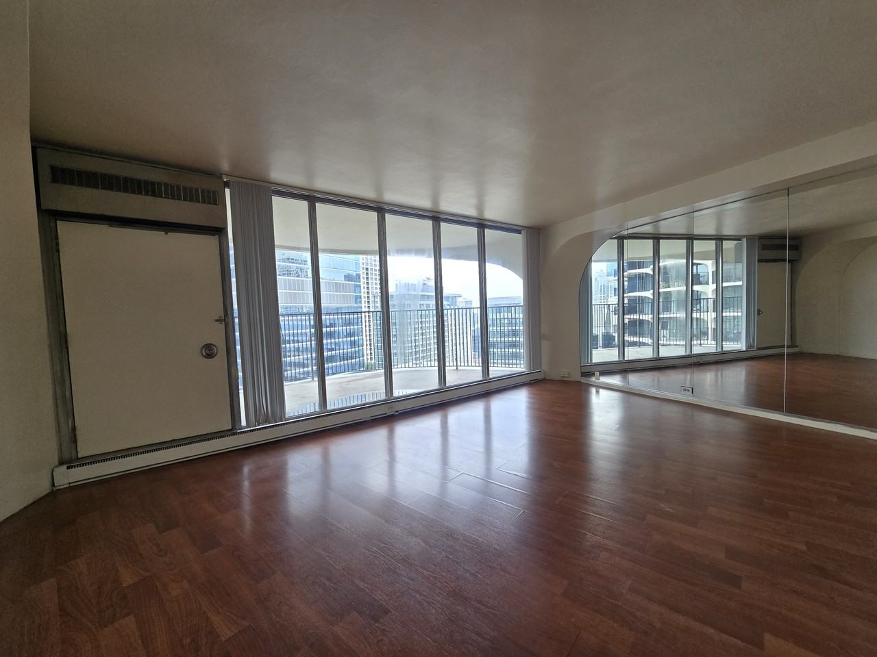 300 North State Street - 2626Unit 2626 #2626 - Photo 2 of 10