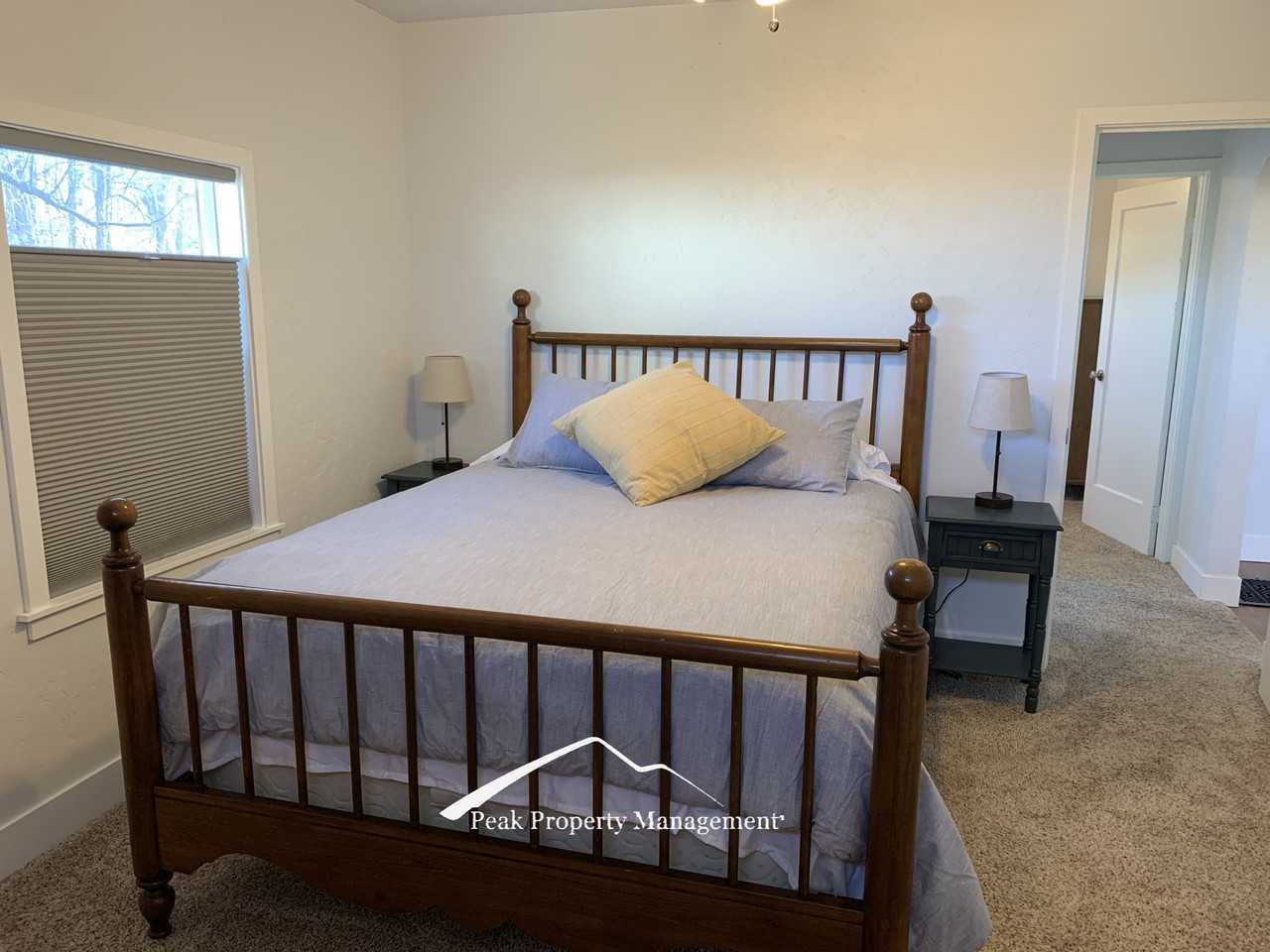 1100 S Broxon St #1 - Photo 4 of 20