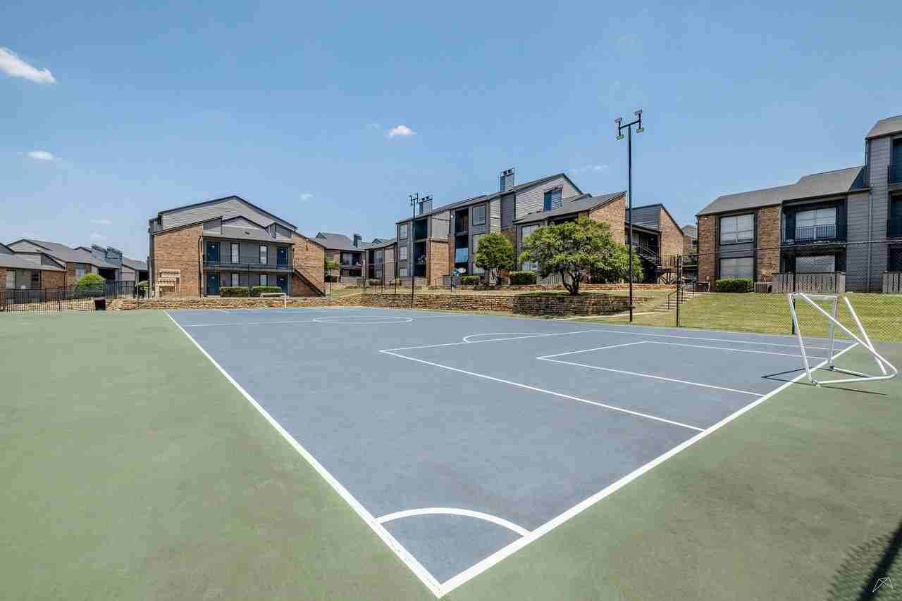 Forest Ridge - Photo 6 of 34