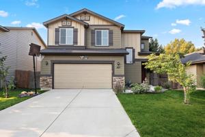 featured image of 663 W Archerfield St #1