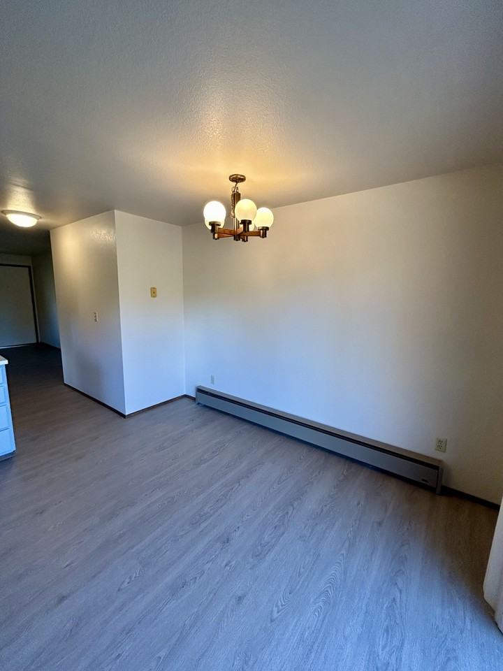 331 14th St #331-14th - Photo 3 of 13