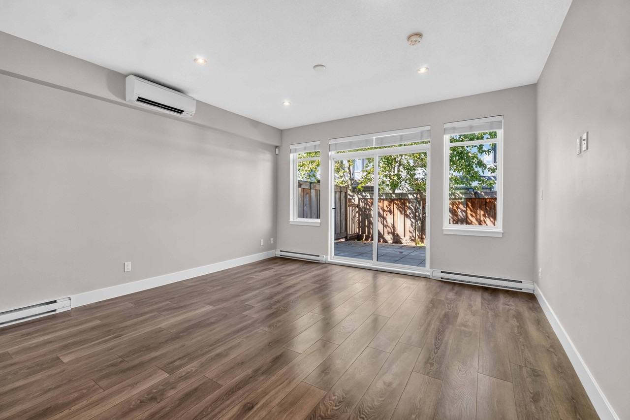 5048 Savile Row #D270 - Photo 2 of 28