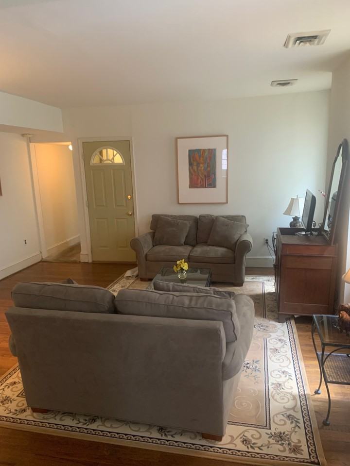 817 N Jackson St #2 - Photo 2 of 14