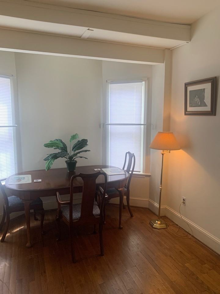 817 N Jackson St #2 - Photo 7 of 14
