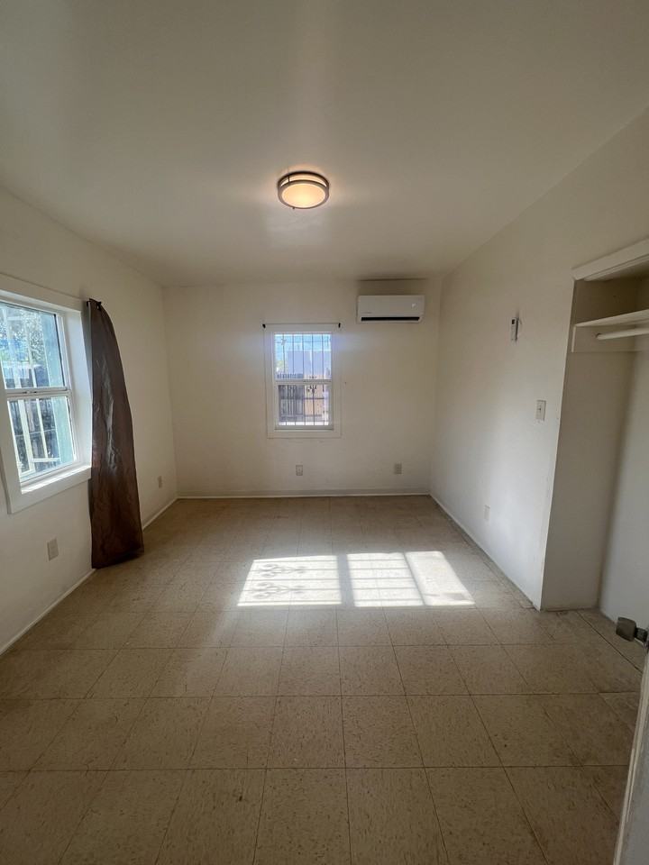 132 W Lincoln St #1 - Photo 2 of 9