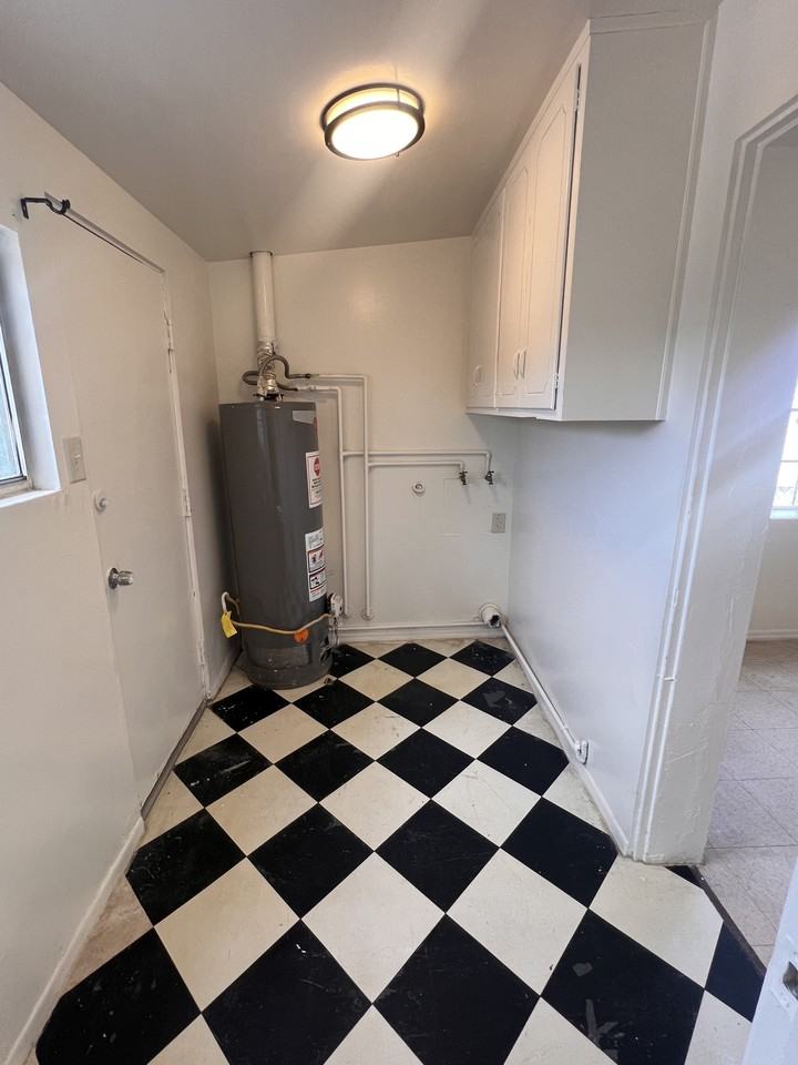 132 W Lincoln St #1 - Photo 6 of 9