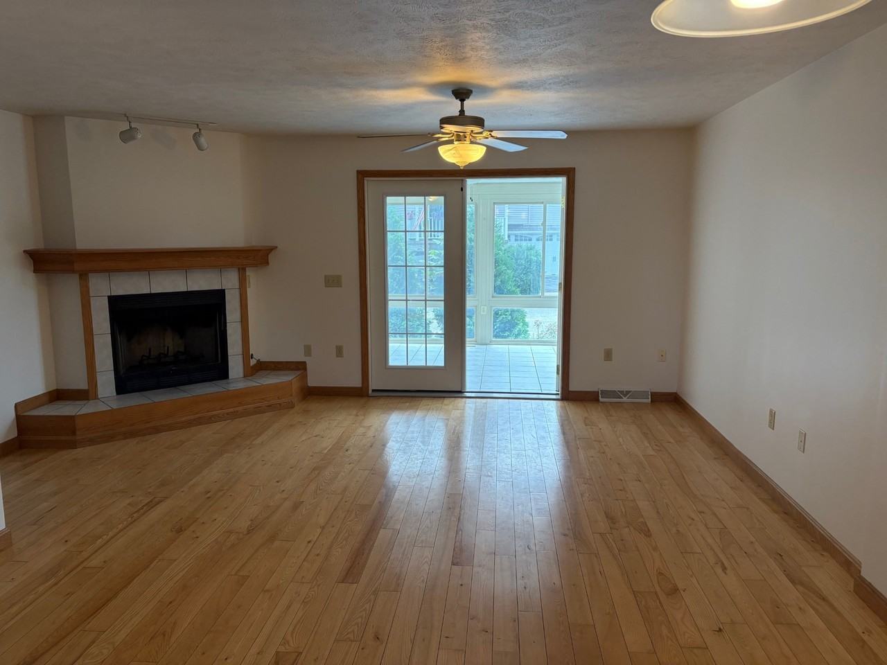 4139 Wood Hills Dr #1 - Photo 2 of 9