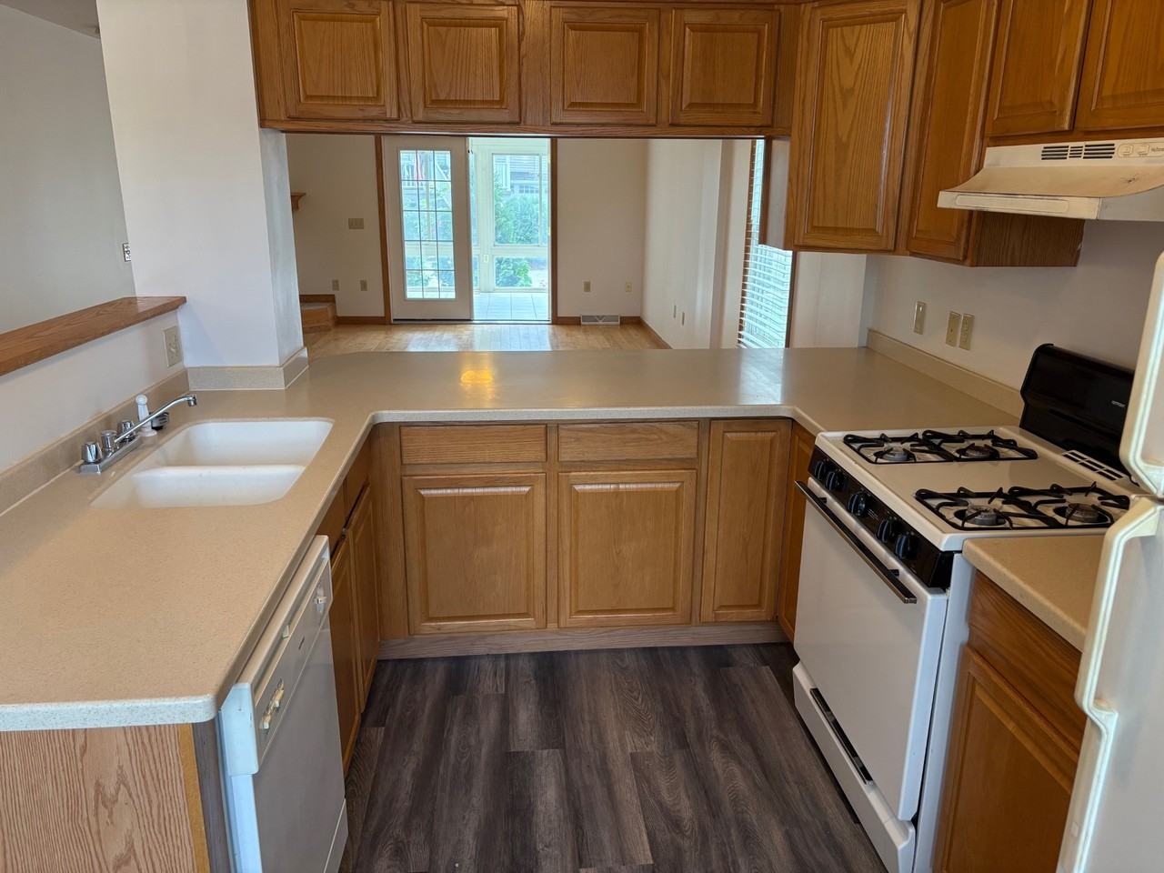 4139 Wood Hills Dr #1 - Photo 3 of 9