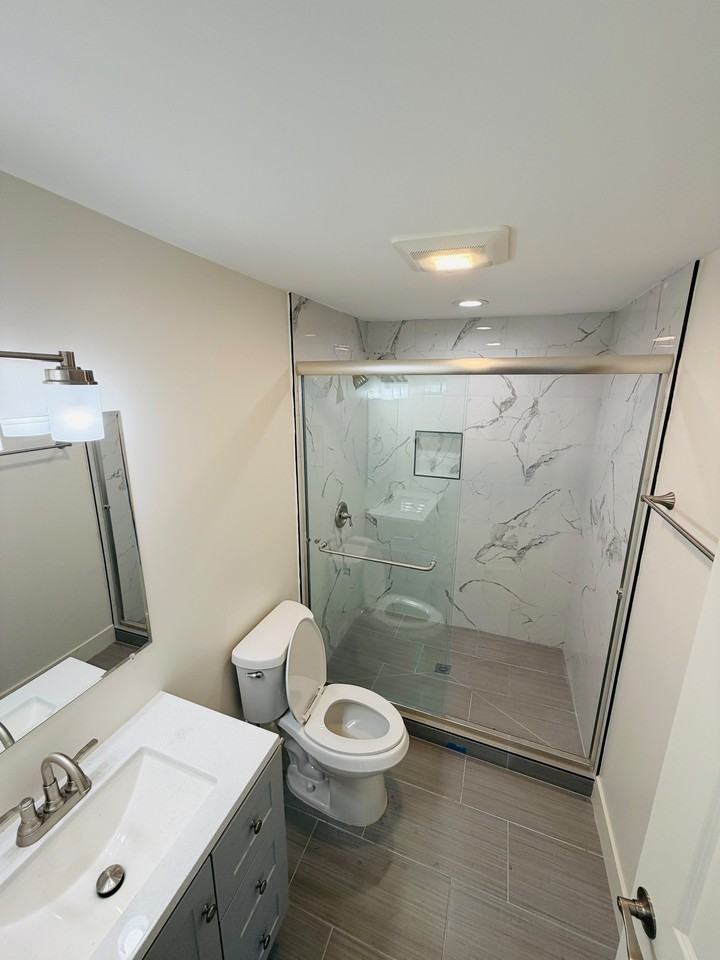 3120 W 113th St #5 - Photo 4 of 7