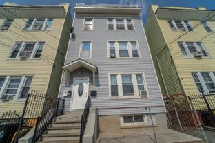 422 Woodside Ave #3 - Photo 1 of 1