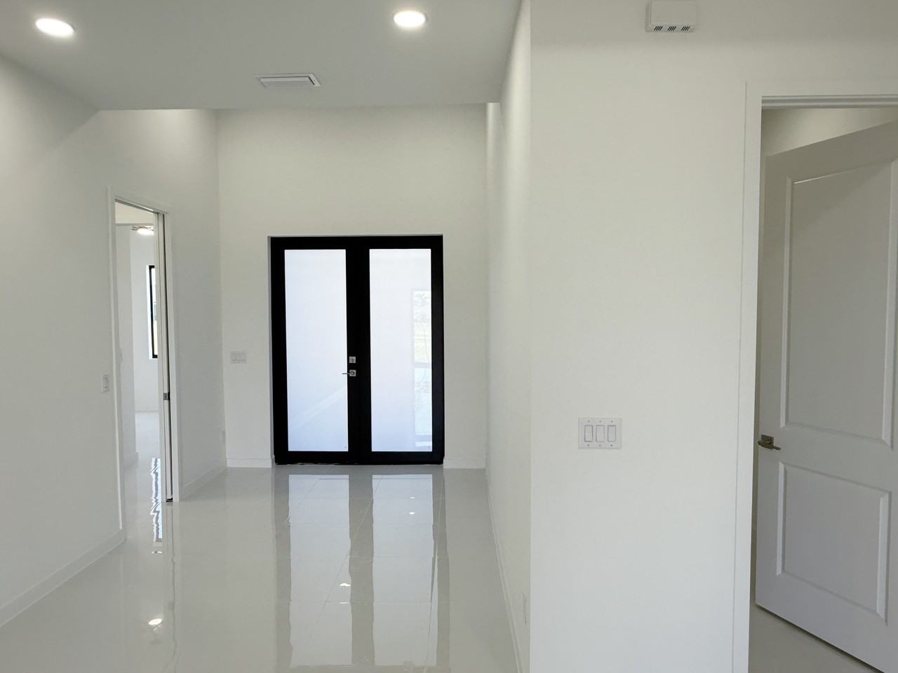 4238 Northwest 34th Terraceclaims@realtymiamigroup.com #1 - Photo 3 of 29