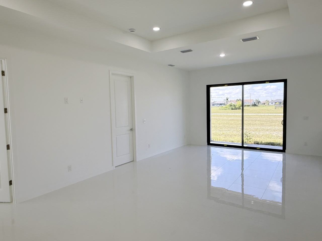 4238 Northwest 34th Terraceclaims@realtymiamigroup.com #1 - Photo 5 of 29