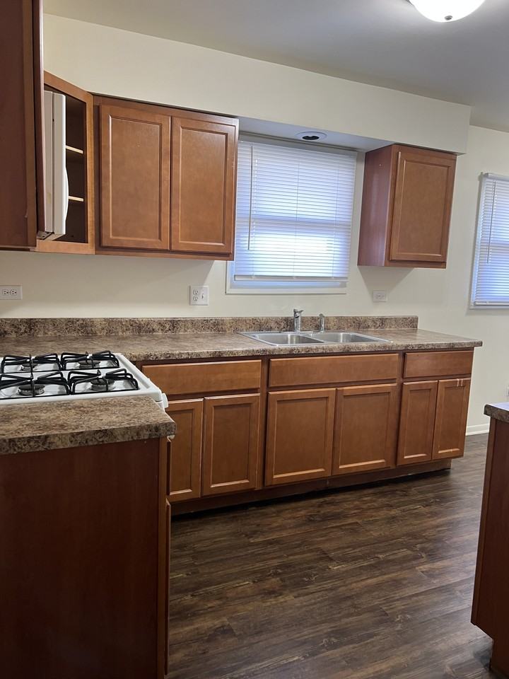 1832 Joppa Ave #1 - Photo 4 of 6