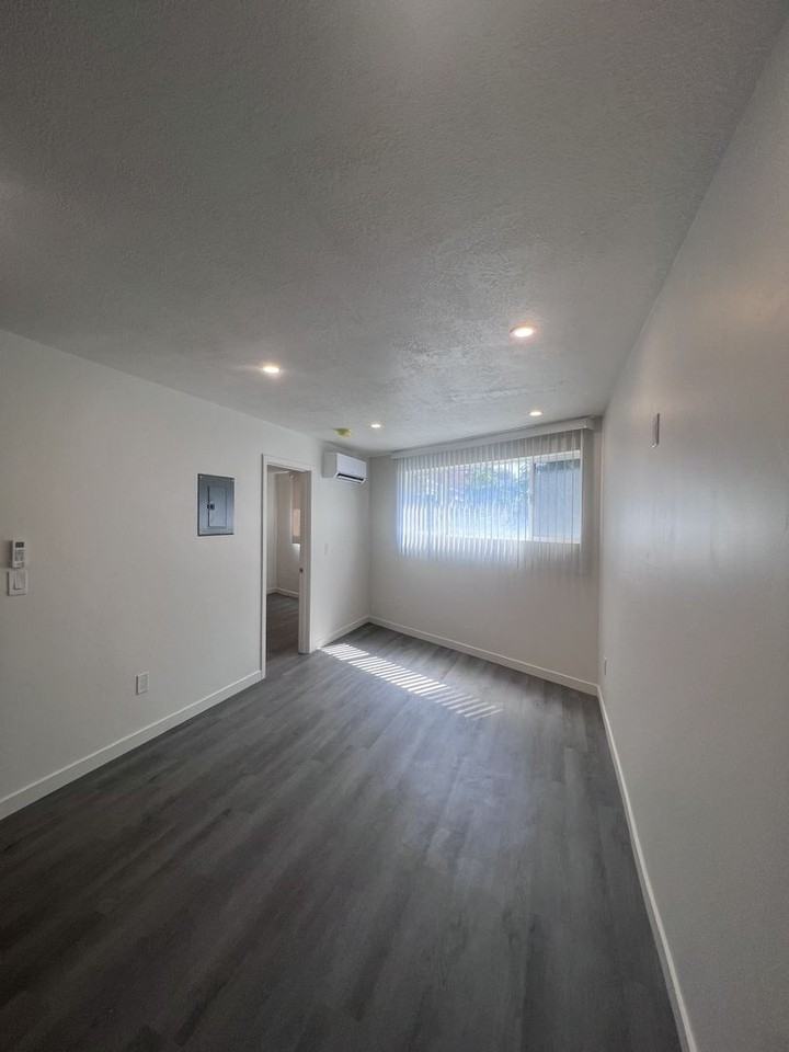 Victoria Canyon Apartments - Photo 2 of 23