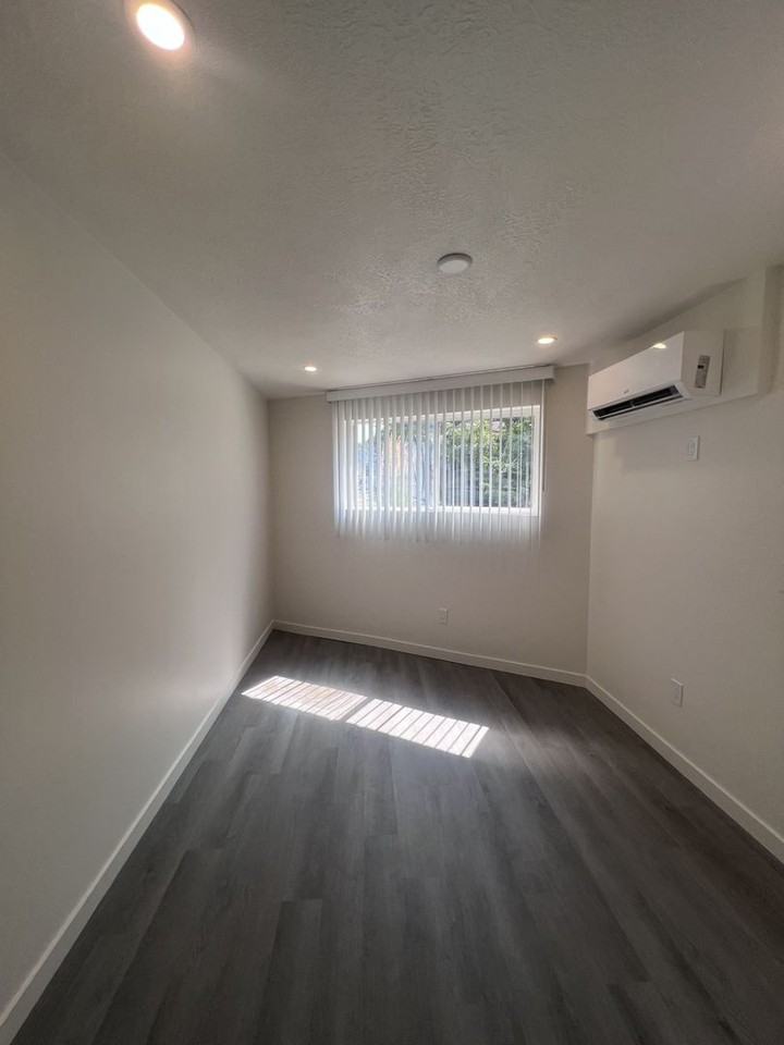 Victoria Canyon Apartments - Photo 4 of 23
