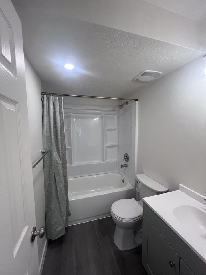 Victoria Canyon Apartments - Photo 5 of 23