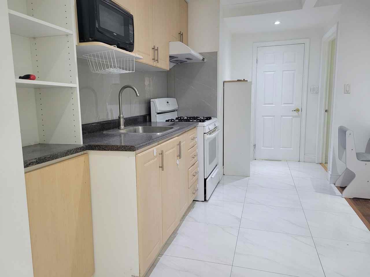 2646 Victoria Park Avenue #B - Photo 6 of 11