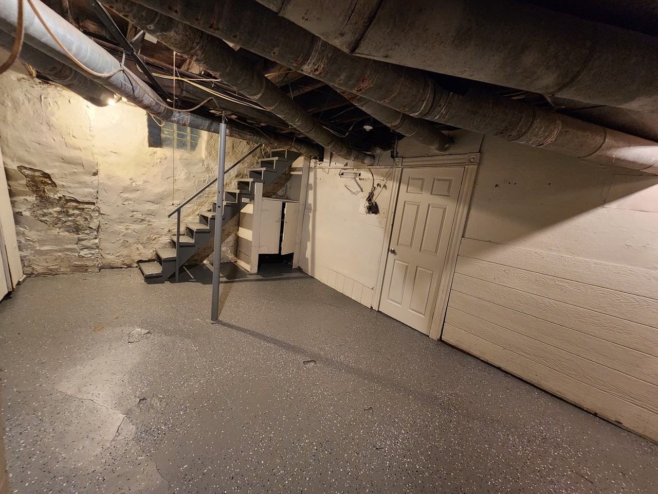 210 Radcliffe St #1 - Photo 5 of 31