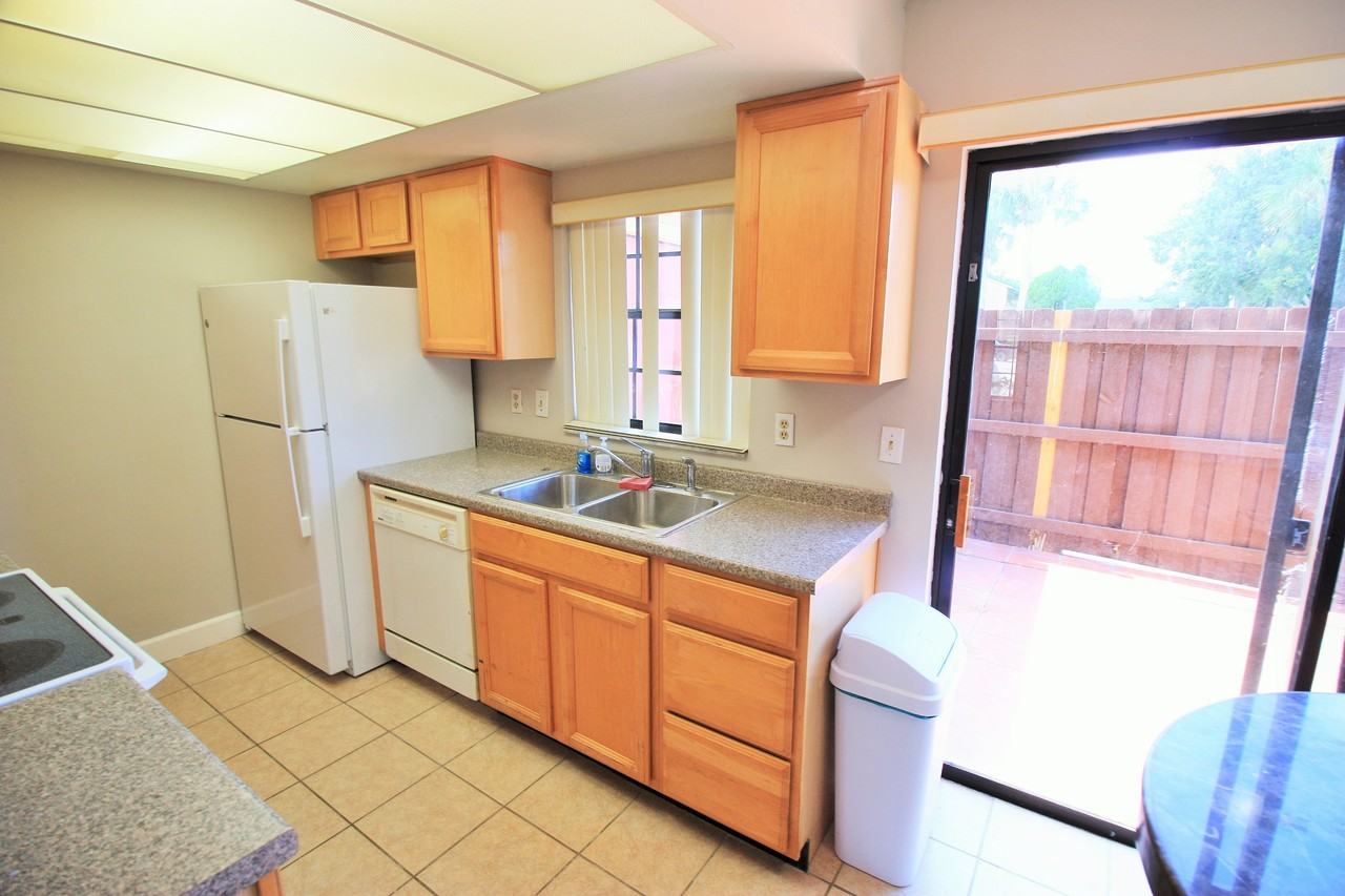 7446 Wynnewood Square - 190Unit 190 #190 - Photo 4 of 11